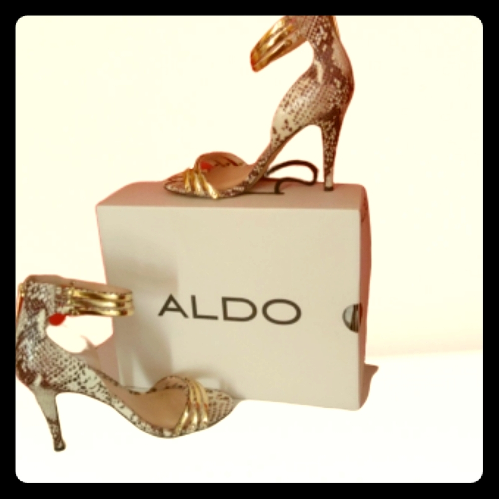ALDO Leinan 35* high heel snake print sandals- 8